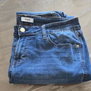 Kensie Blue Medium Wash Jeans with Subtle Fading